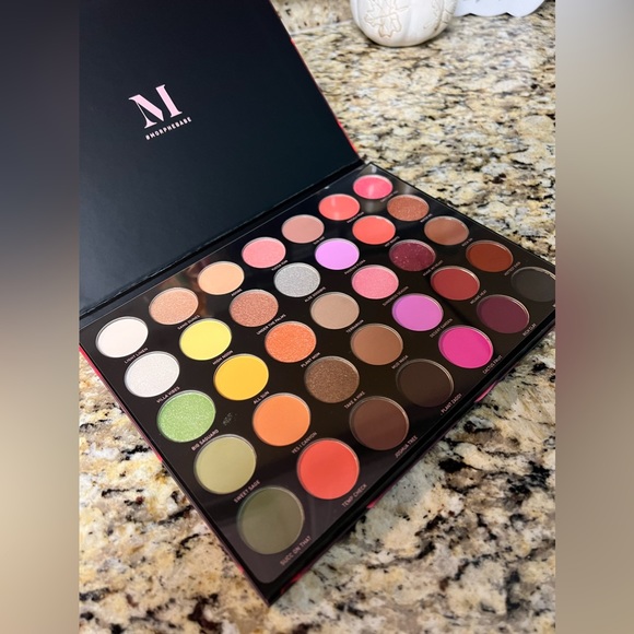Morphe Makeup Palette - Picture 3 of 4